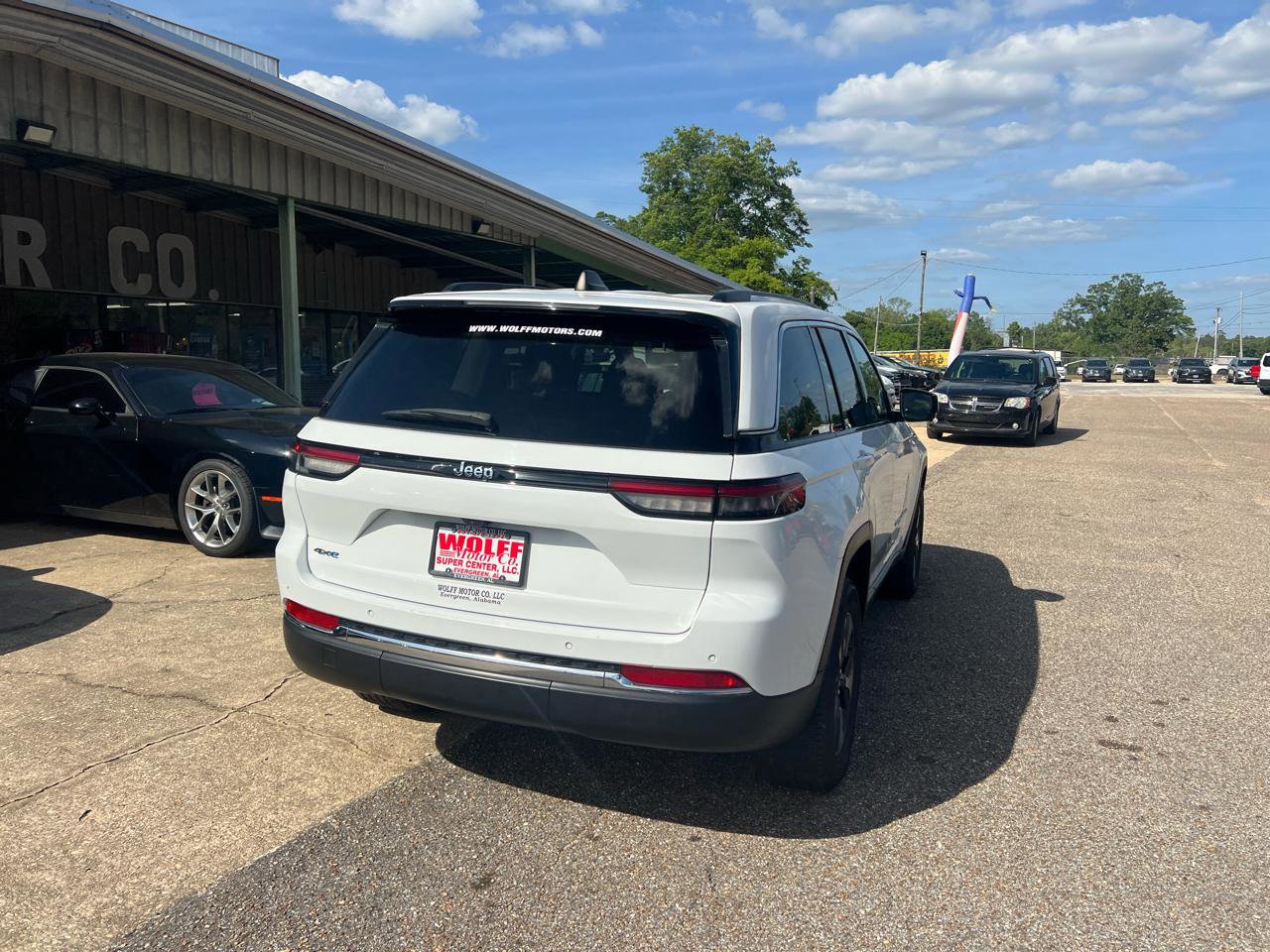 Used 2024 Jeep Grand Cherokee Limited 4xe image 9
