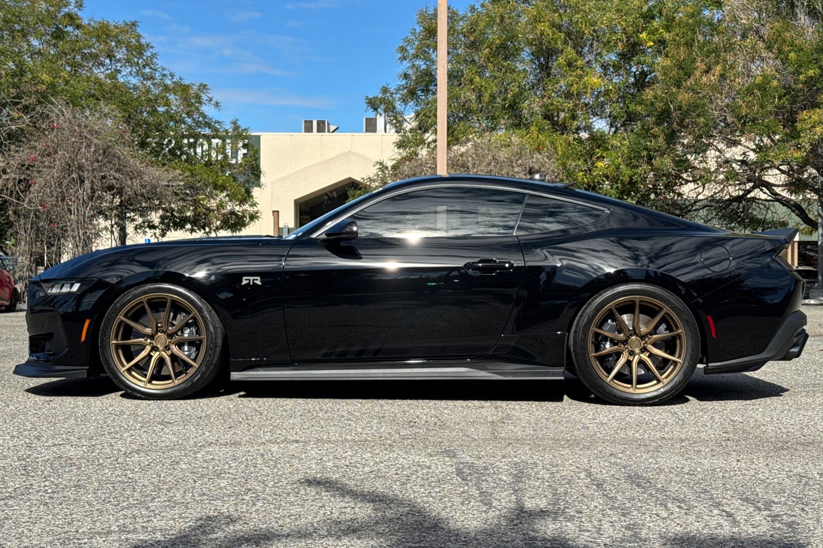 Used 2024 Ford Mustang GT w/ GT Performance Package image 7