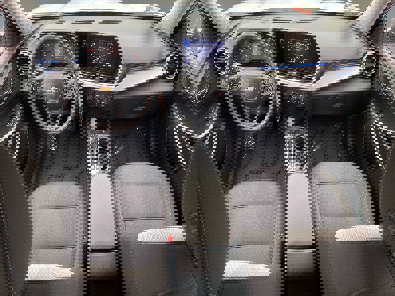 Used 2025 Chevrolet Trax LS image 10