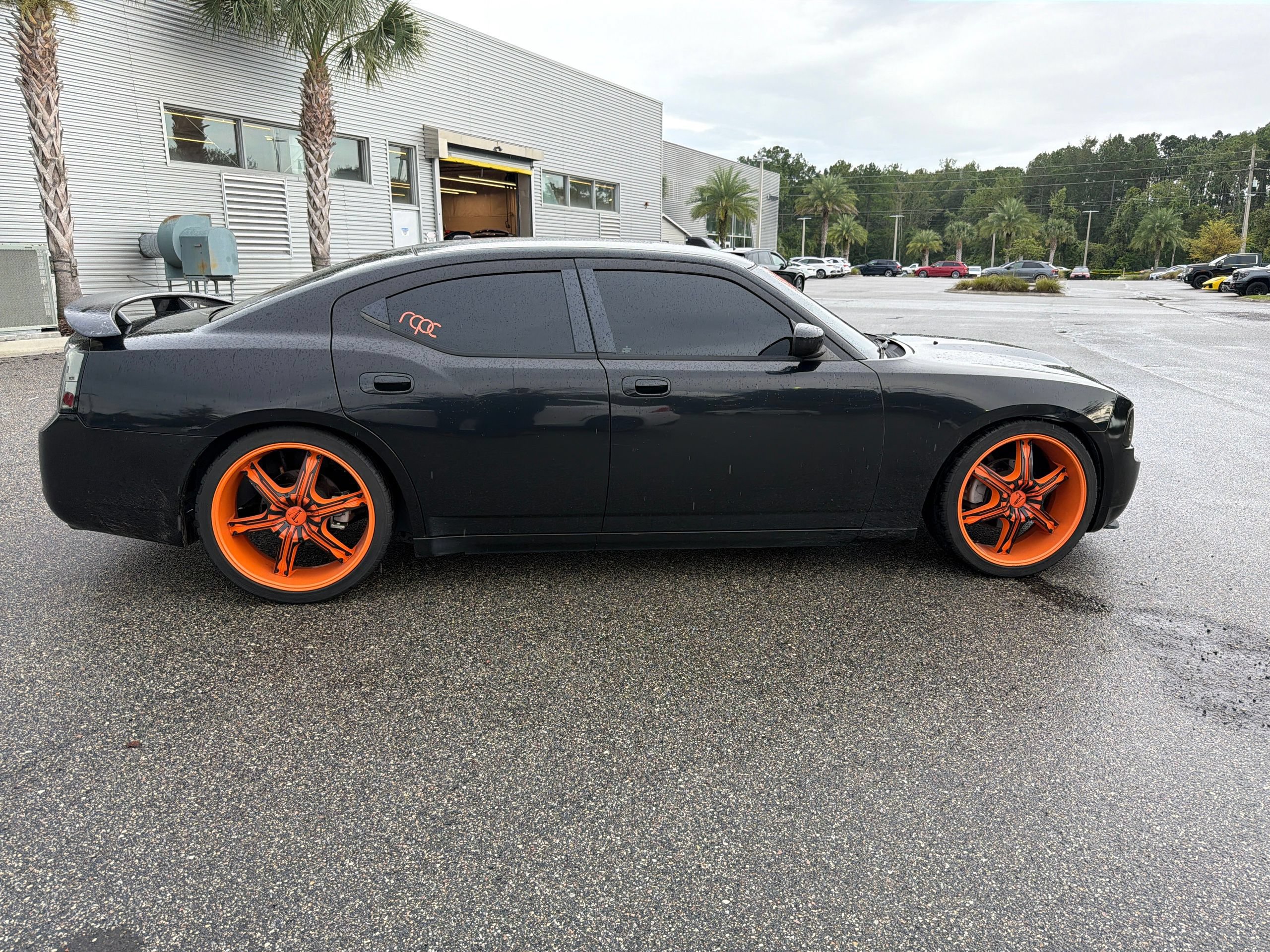 Used 2010 Dodge Charger RWD image 8