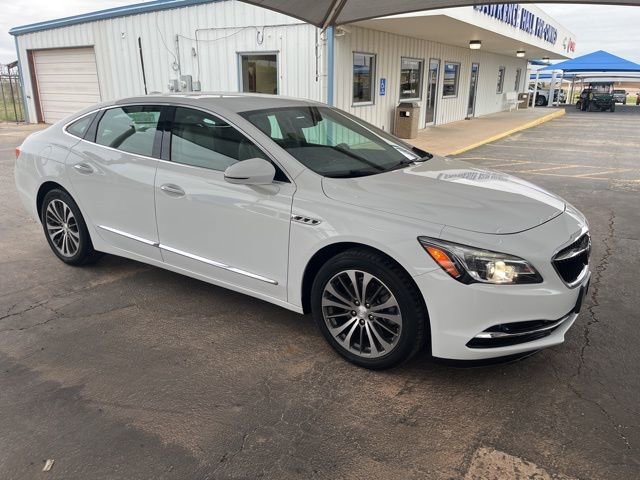 Used 2017 Buick LaCrosse Preferred image 3
