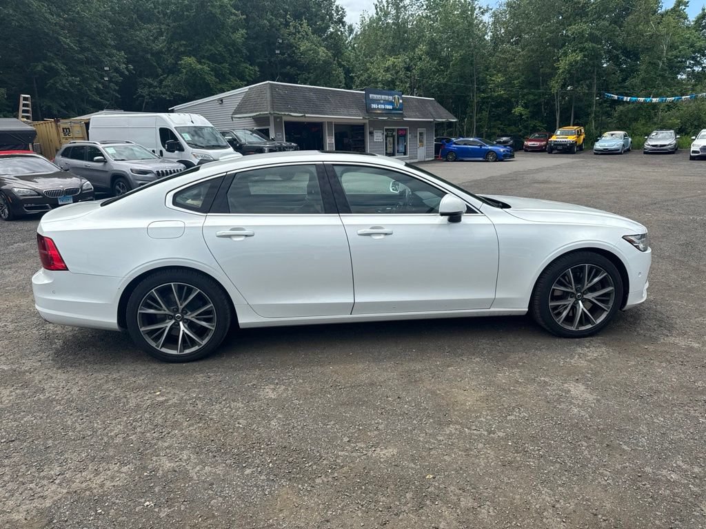 Used 2017 Volvo S90 T6 Momentum w/ Vision Package AWD/4WD image 4