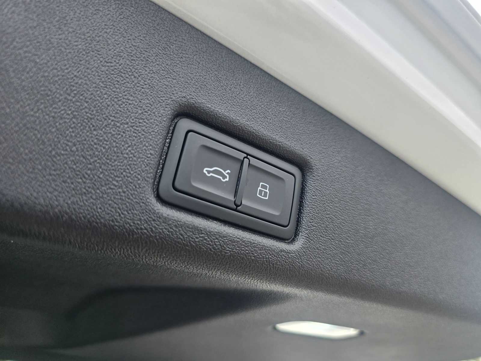Used 2025 Audi Q5 Premium Plus AWD/4WD image 15