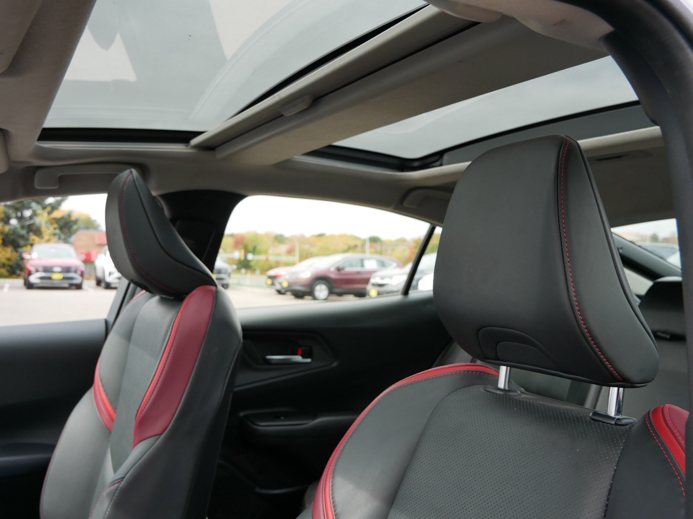 Used 2024 Toyota Prius Prime Premium w/ Advanced Technology Package FWD image 20