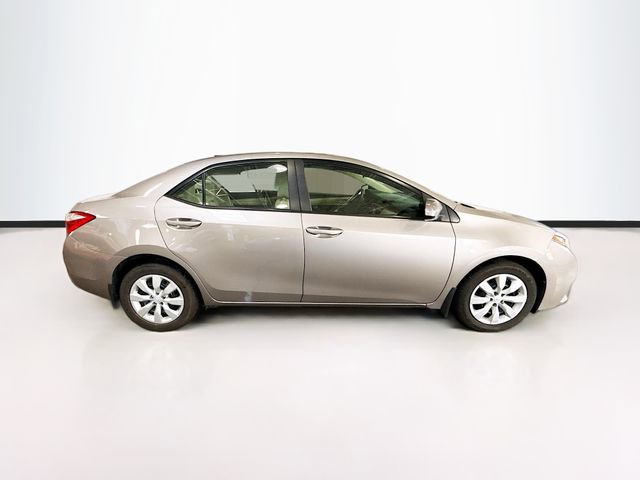 Used 2015 Toyota Corolla LE FWD image 5