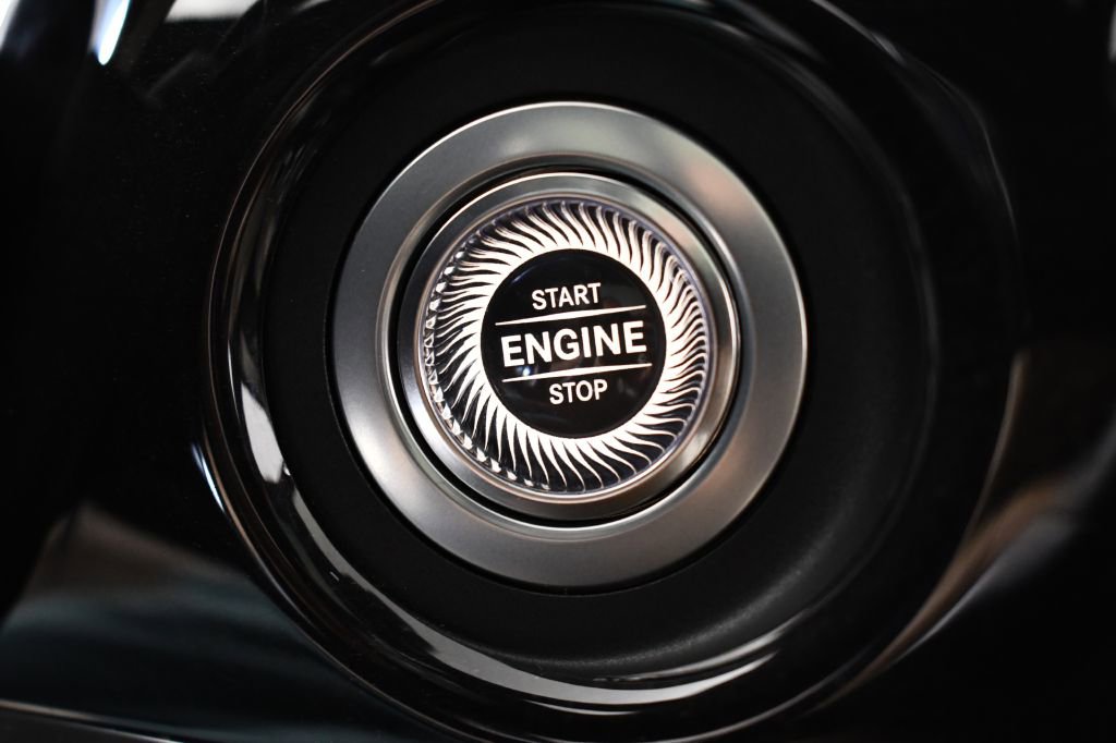 Used 2018 Mercedes-Benz S 560 Sedan image 39