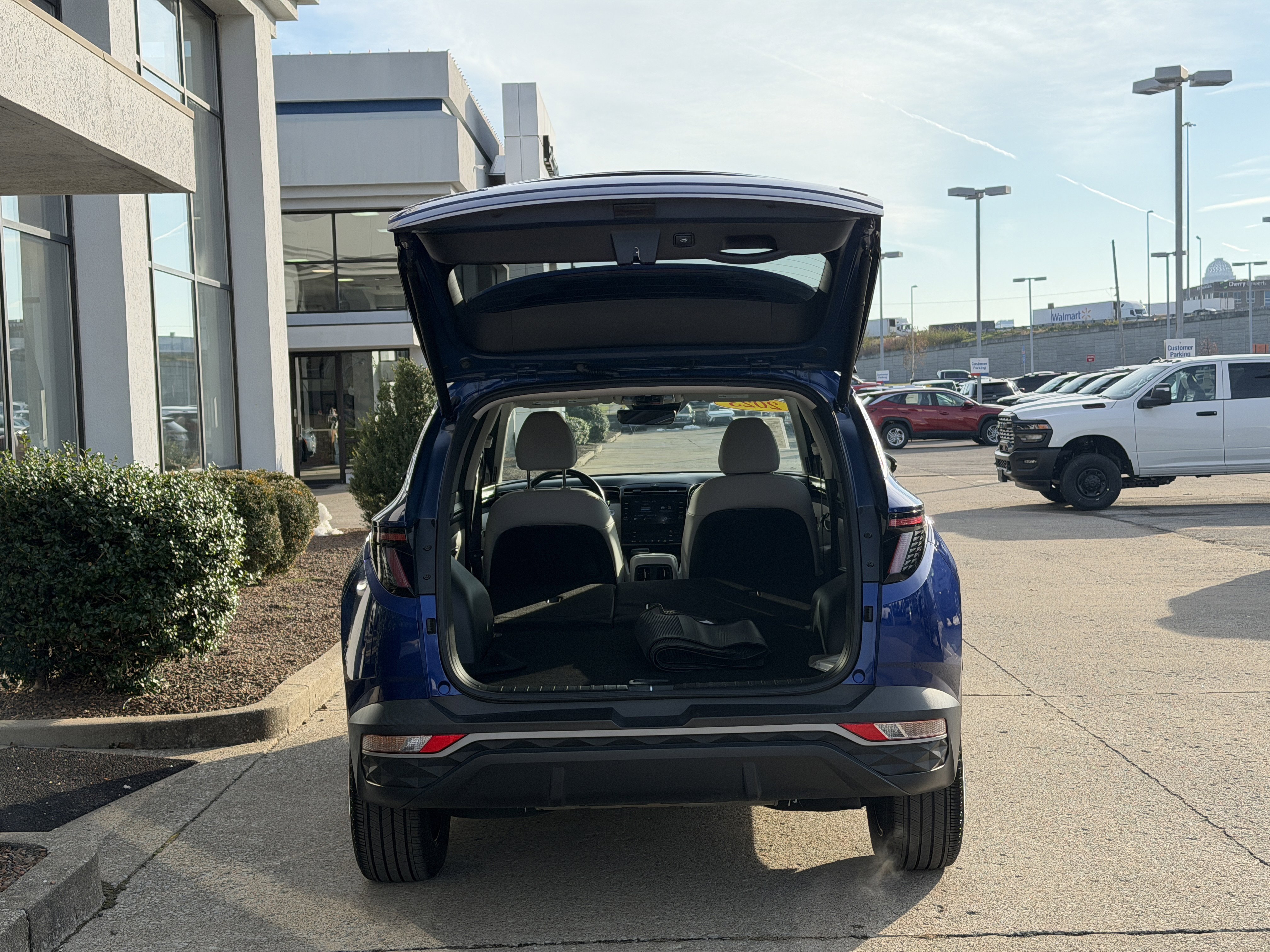 Used 2023 Hyundai Tucson SEL w/ Convenience Package image 10