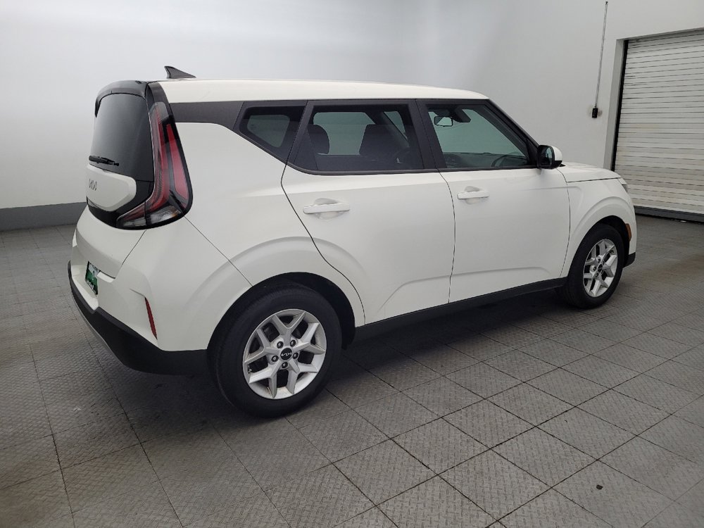 Used 2023 Kia Soul LX w/ LX Technology Package image 10