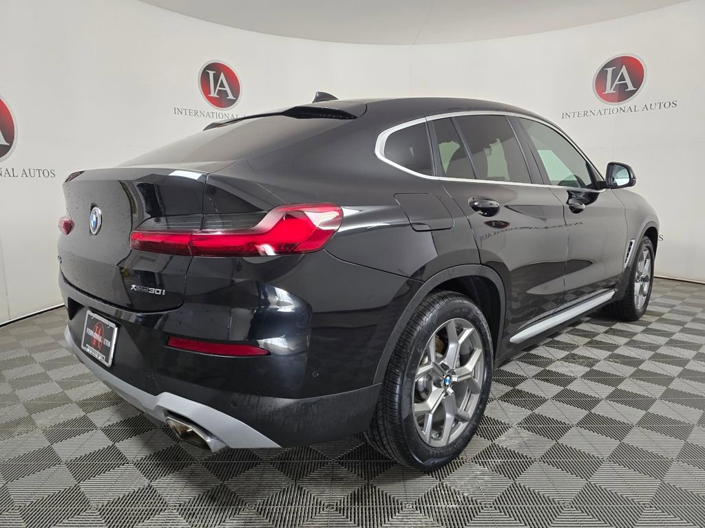 Certified 2023 BMW X4 xDrive30i w/ Premium Package image 4