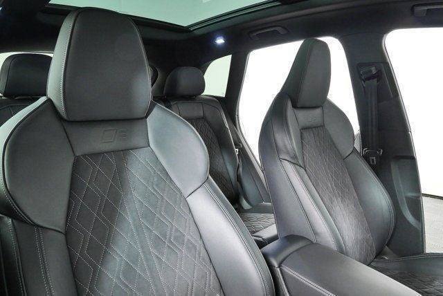 Used 2025 Audi SQ5 Premium Plus w/ Premium Plus Package AWD/4WD image 23