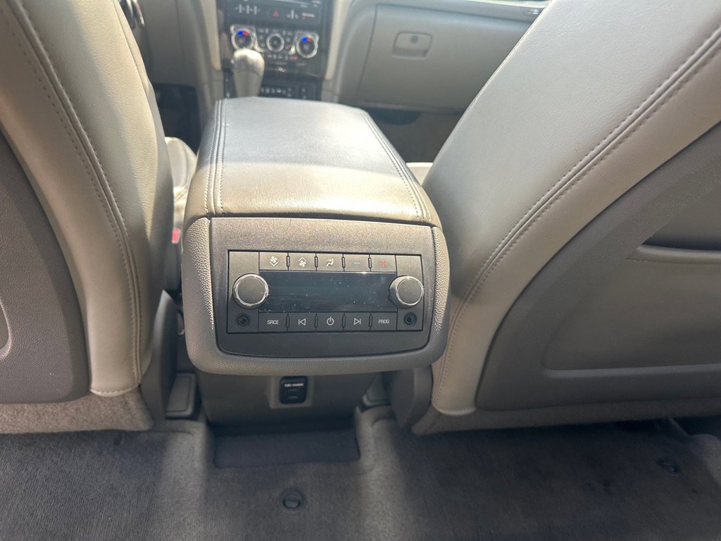 Used 2014 Chevrolet Traverse LTZ image 22