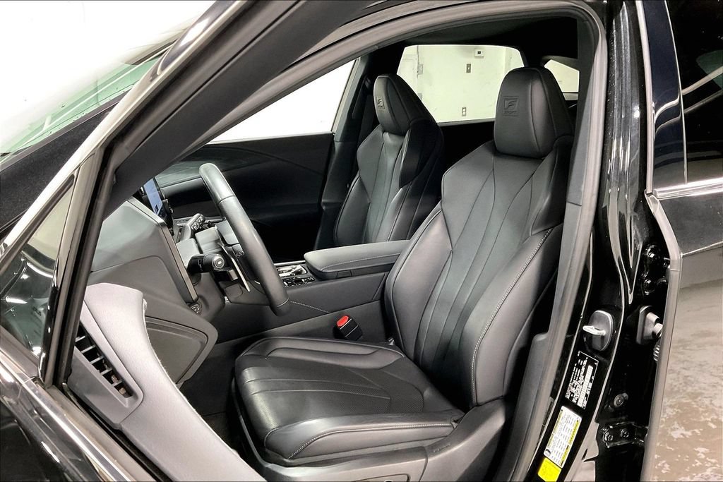 Used 2024 Lexus RX 350 F Sport w/ Technology Package AWD/4WD image 32