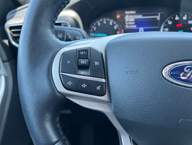 Used 2022 Ford Explorer XLT w/ Equipment Group 202A AWD/4WD image 21