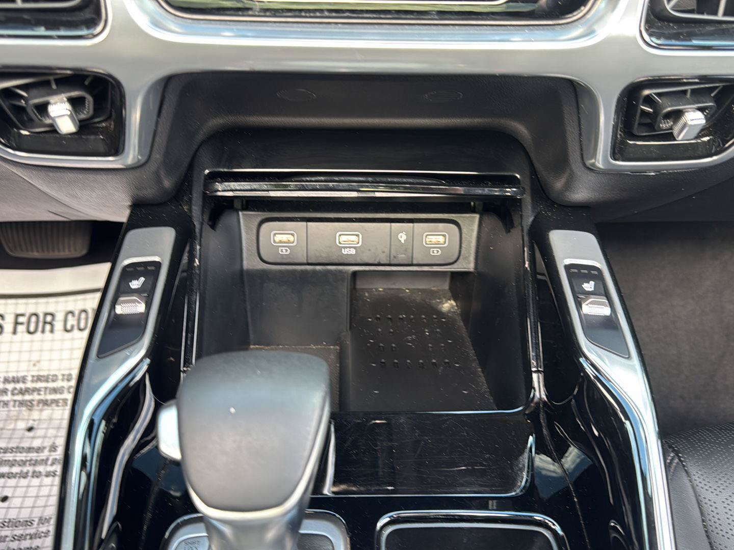Used 2023 Kia Sorento SX AWD/4WD image 12