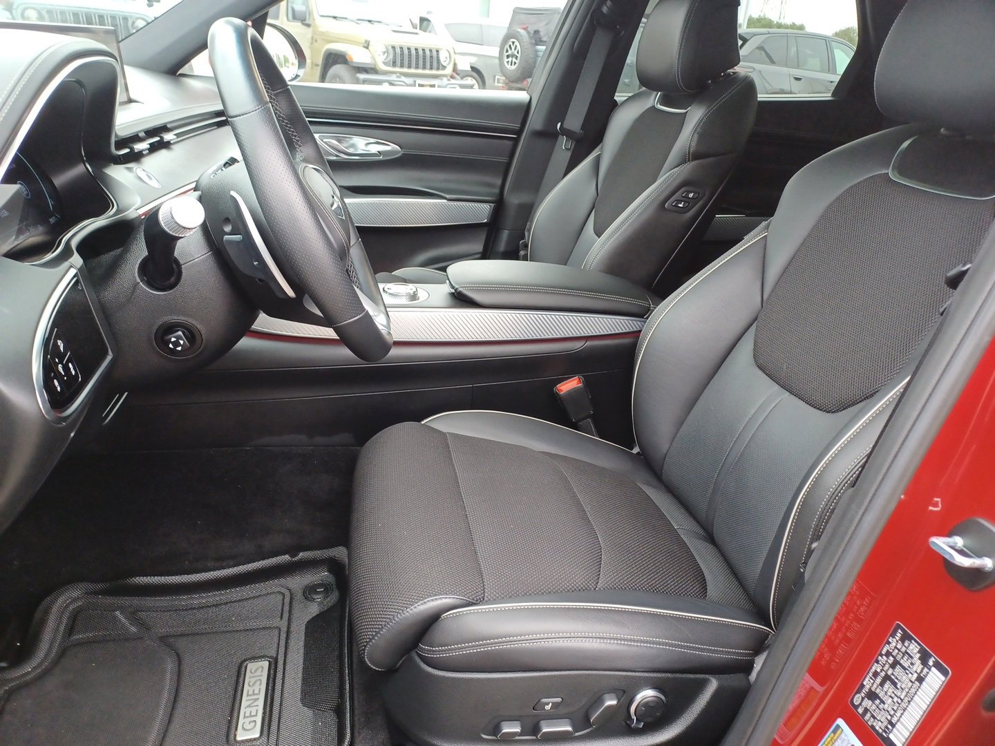 Used 2023 Genesis GV70 2.5T w/ Sport Prestige Package image 7