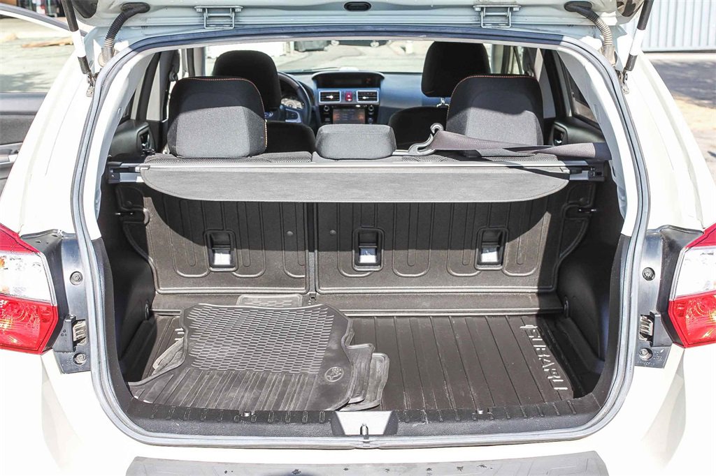 Used 2017 Subaru Crosstrek 2.0i Premium w/ Moonroof Package image 32