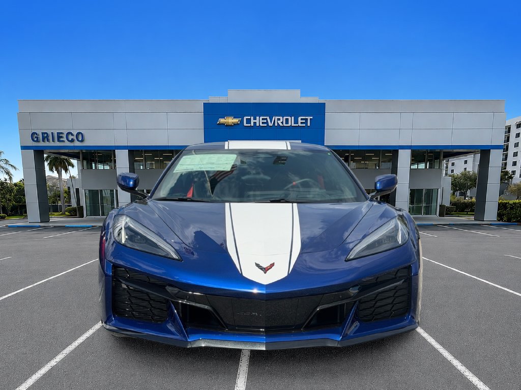 New 2027 Chevrolet Corvette Grand Sport w/ Z52 Sport Performance Package RWD image 2