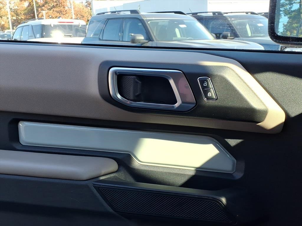 Used 2021 Ford Bronco Big Bend image 19