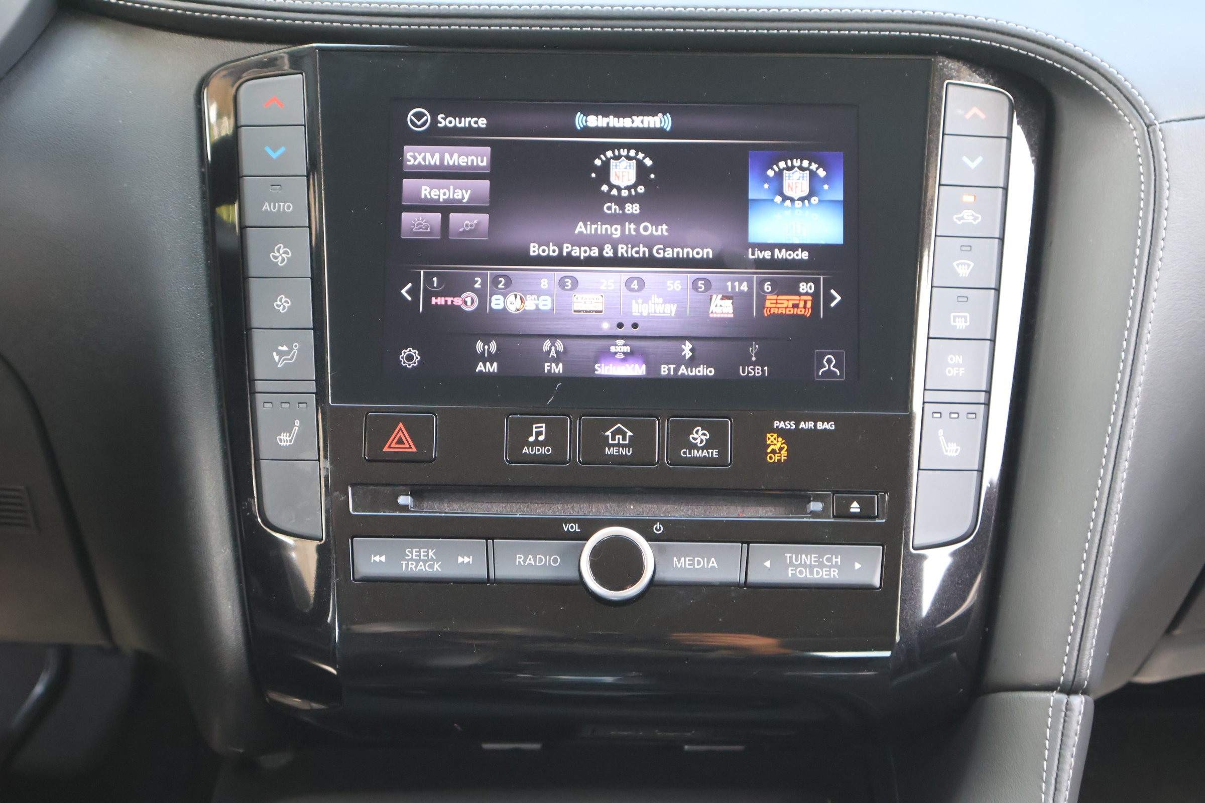 Certified 2023 INFINITI QX50 Luxe FWD image 21