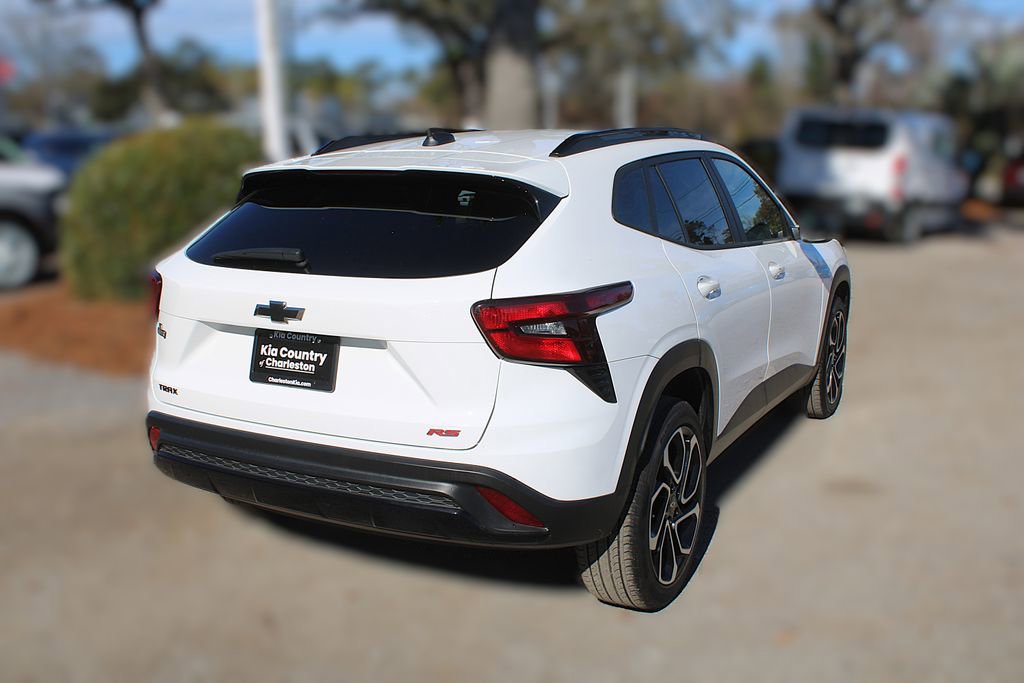 Used 2024 Chevrolet Trax RS image 7