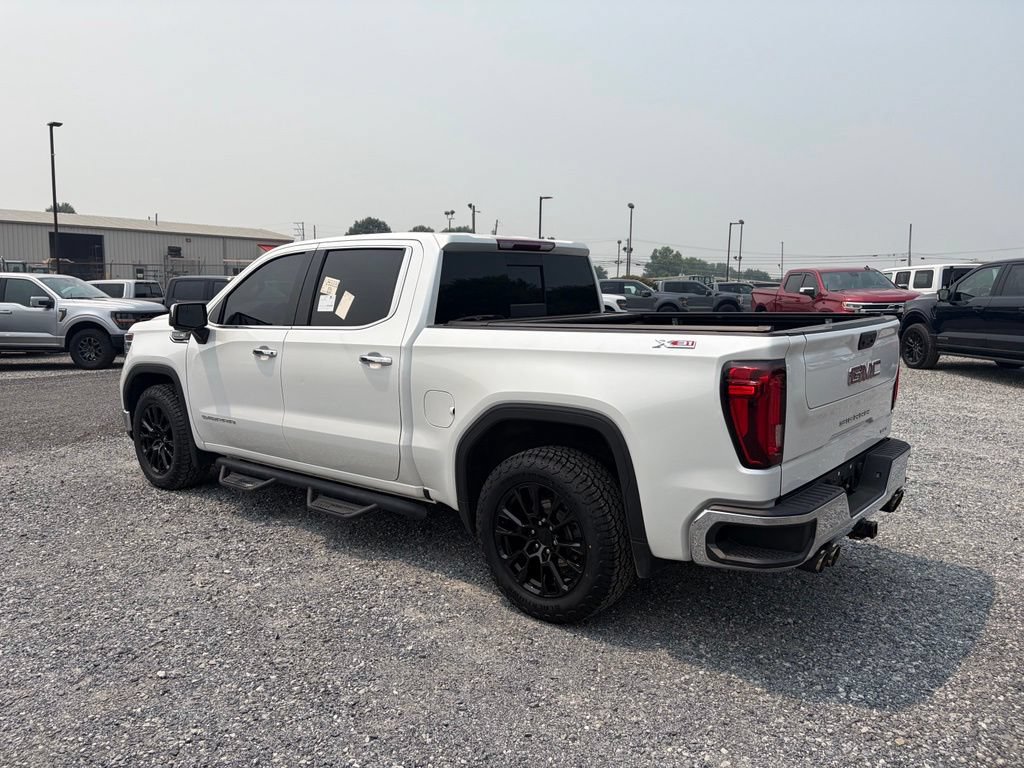 Used 2023 GMC Sierra 1500 SLT AWD/4WD image 8