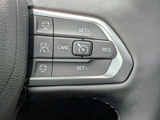 New 2026 Jeep Compass Limited image 19