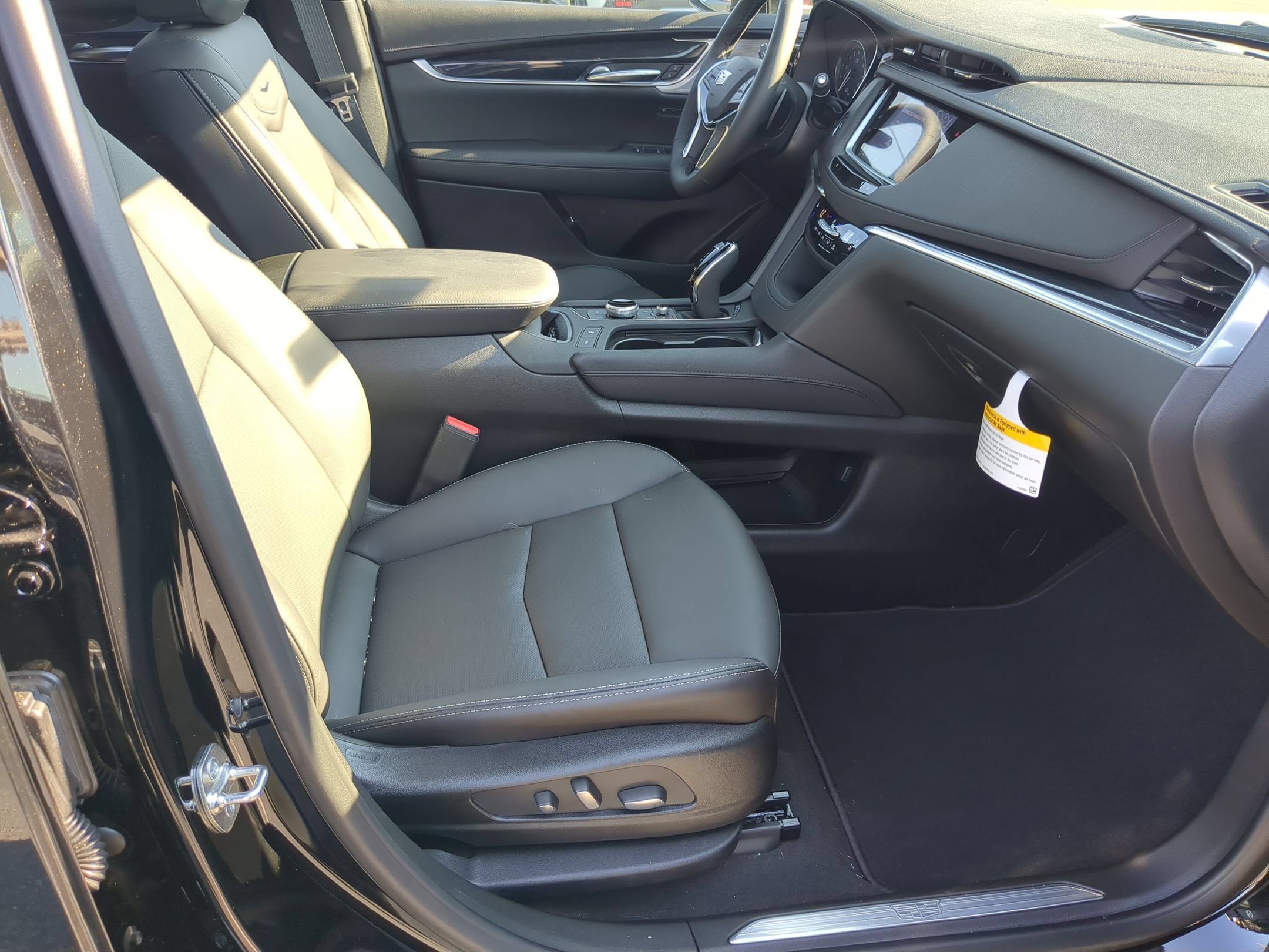 New 2026 Cadillac XT5 Premium Luxury w/ Driver Assist Package AWD/4WD image 36