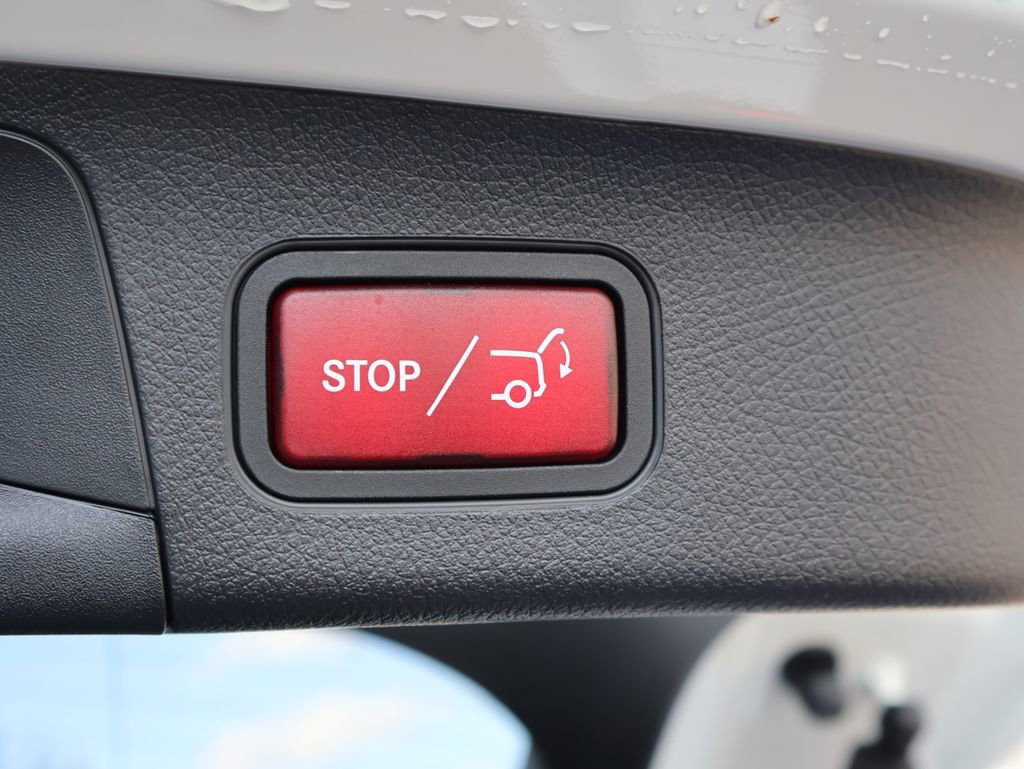 Certified 2025 Mercedes-Benz GLA 250 4MATIC image 18