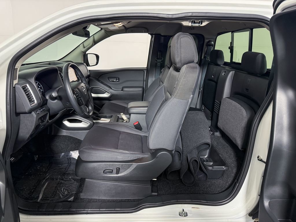 Certified 2024 Nissan Frontier SV w/ SV Convenience Package image 18