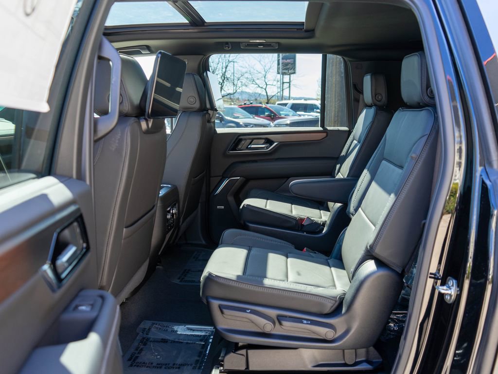 New 2026 GMC Yukon XL Denali image 14