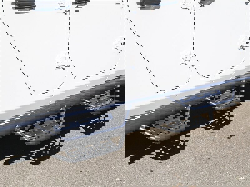 Used 2023 Jeep Gladiator Willys image 14