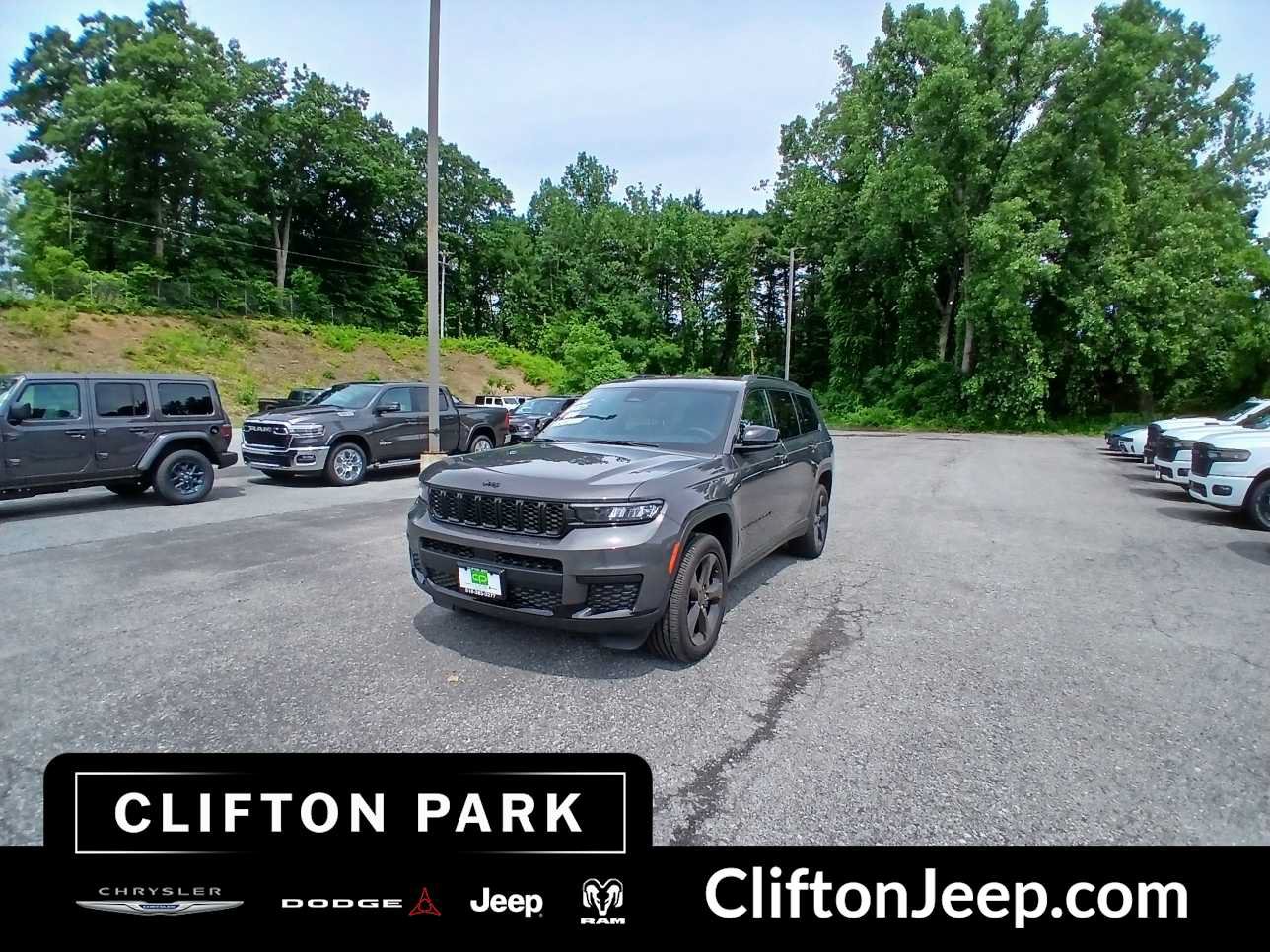 New 2025 Jeep Grand Cherokee L Laredo