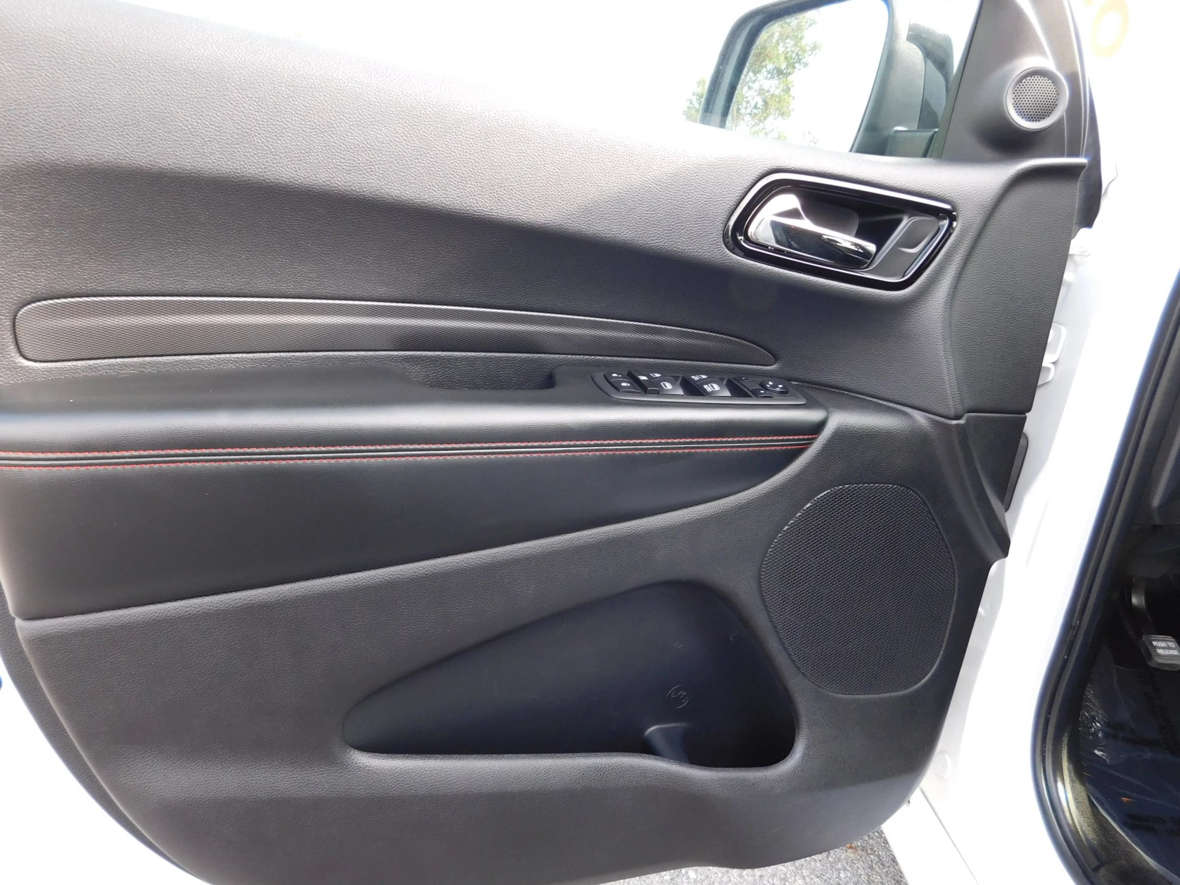 Used 2023 Dodge Durango GT RWD image 17