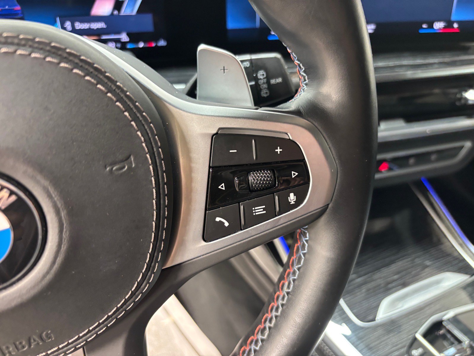 Used 2023 BMW X7 M60i w/ Executive Package AWD/4WD image 18