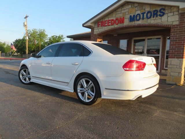 Used 2015 Volkswagen Passat 3.6 SEL Premium FWD image 8