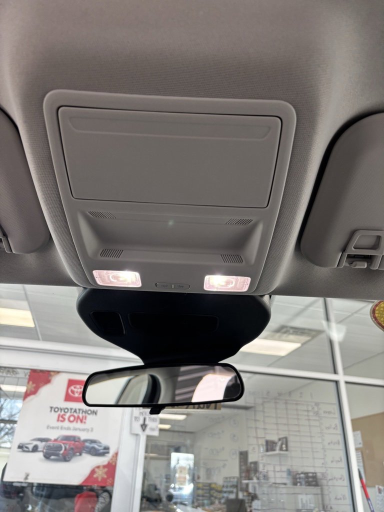 Used 2022 Ford Escape SE w/ Convenience Package image 18