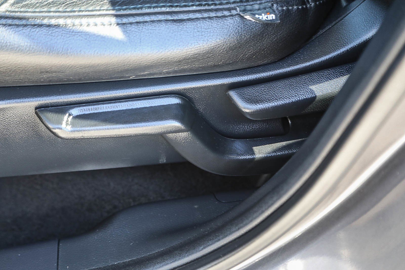 Used 2018 Honda HR-V EX image 19