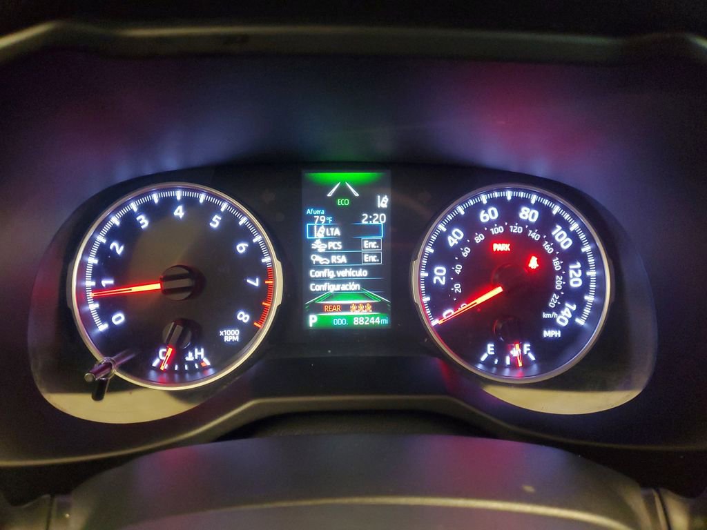 Used 2019 Toyota RAV4 LE image 22