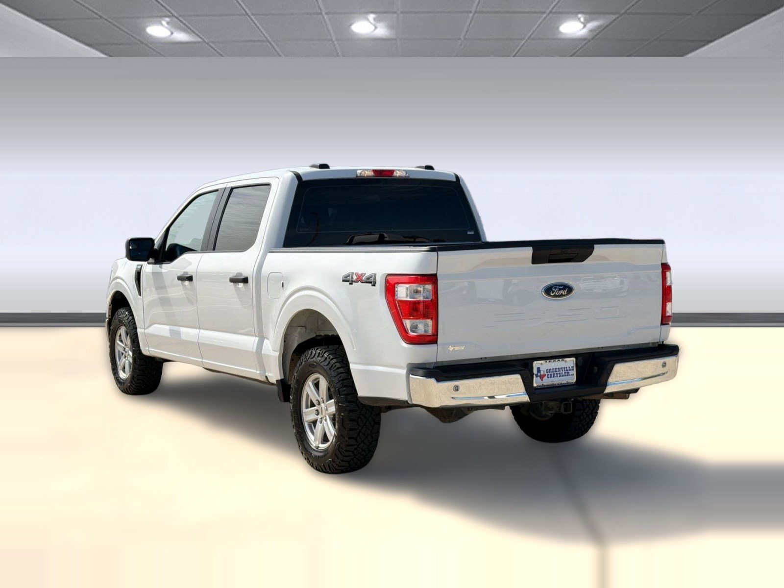 Used 2023 Ford F150 XL w/ Trailer Tow Package image 3