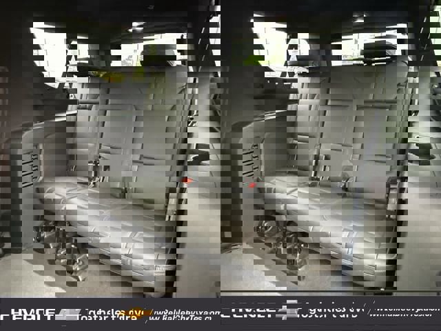 Used 2024 Chevrolet Suburban RST w/ Luxury Package image 35