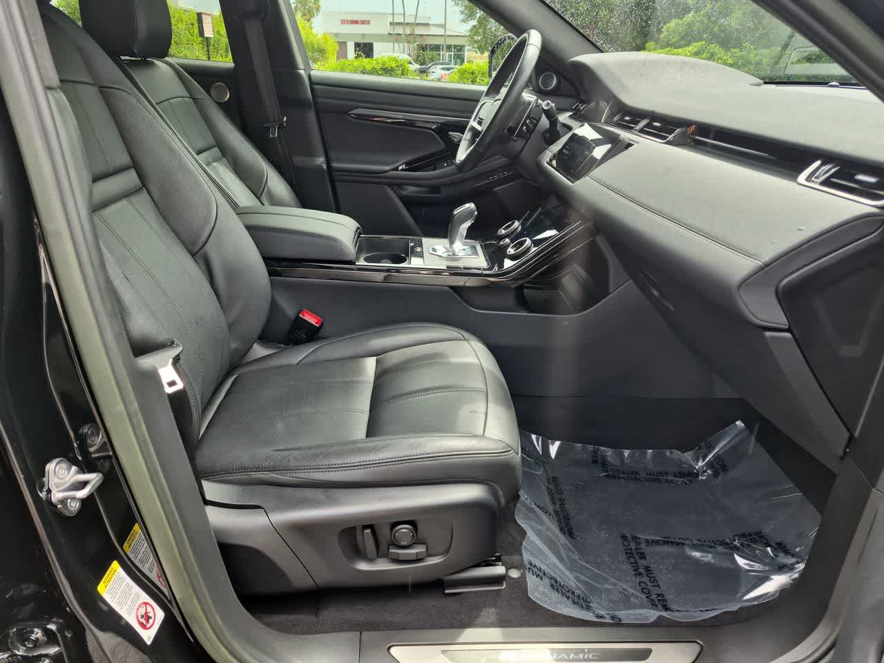 Certified 2023 Land Rover Range Rover Evoque R-Dynamic SE AWD/4WD image 22