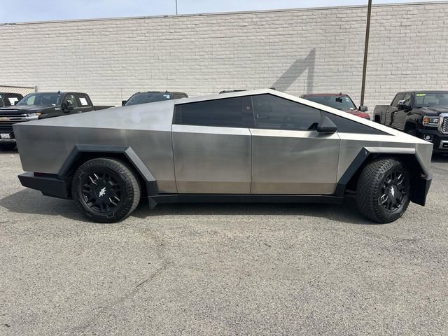 Used 2024 Tesla Cybertruck Cyberbeast AWD/4WD image 3