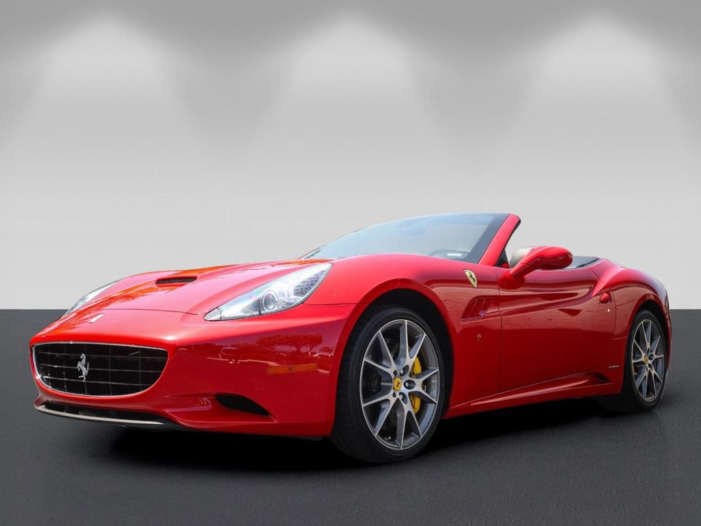 Certified 2013 Ferrari California image 7