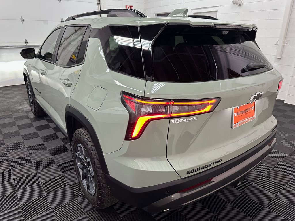 Used 2025 Chevrolet Equinox ACTIV w/ Safety and Technology Package AWD/4WD image 8