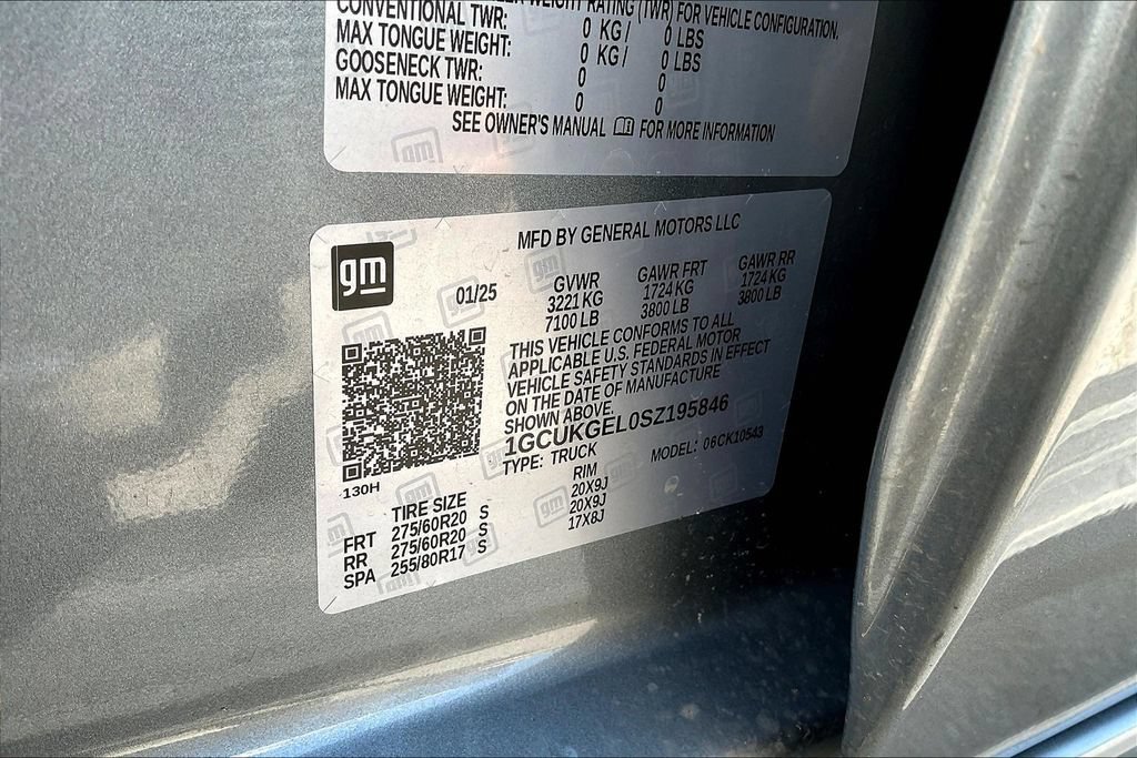 Used 2025 Chevrolet Silverado 1500 LTZ AWD/4WD image 32