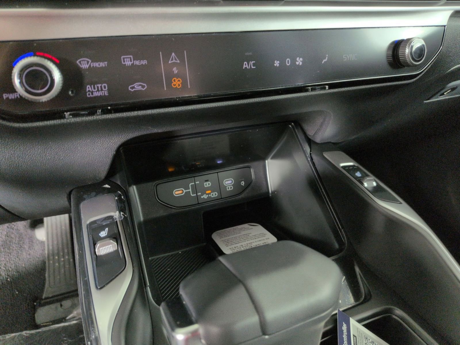 New 2026 Kia Sorento S w/ S Panoramic Sunroof Package FWD image 10