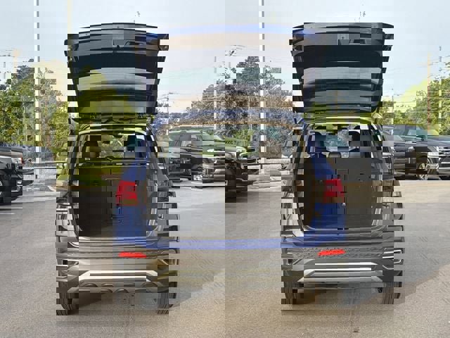 Used 2023 Volkswagen Taos SE image 14