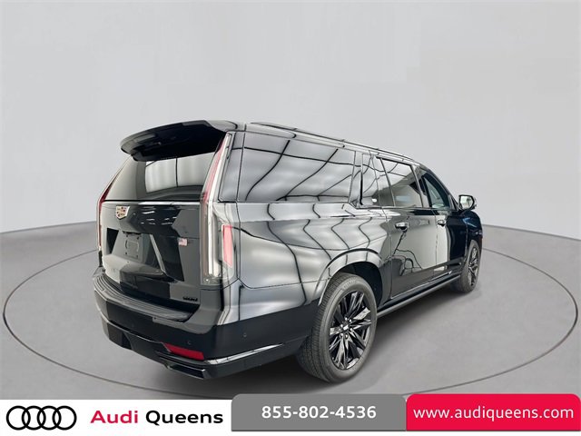 Used 2023 Cadillac Escalade ESV Sport w/ Touring Package image 4