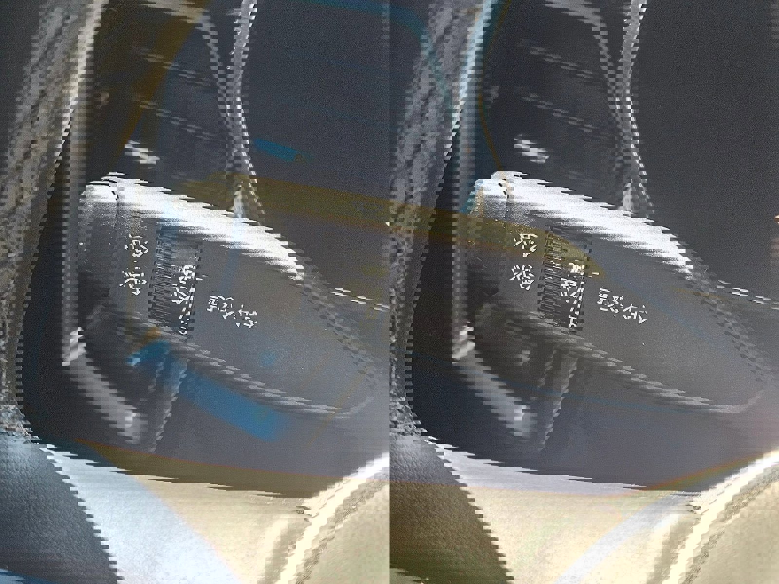 Used 2024 GMC Canyon Elevation image 14