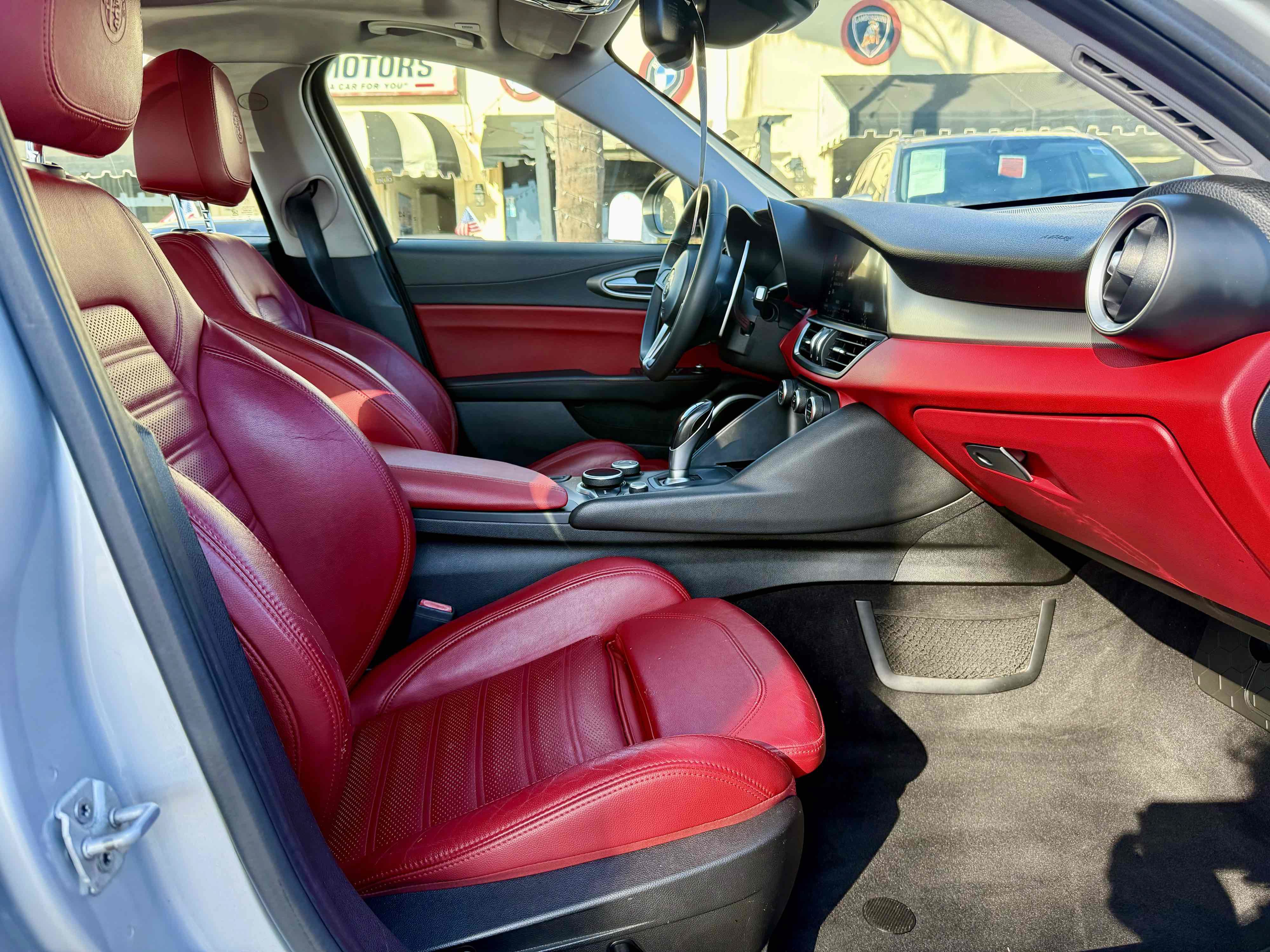 Used 2018 Alfa Romeo Giulia Ti Sport w/ Quick Order Package 22U Sport RWD image 19